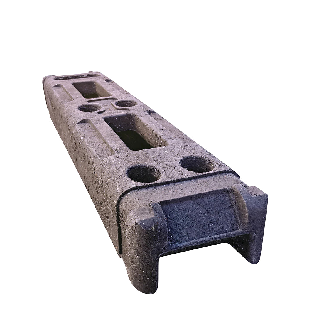 Side view of the Plastic Block 14kg used as base for temporary fencing